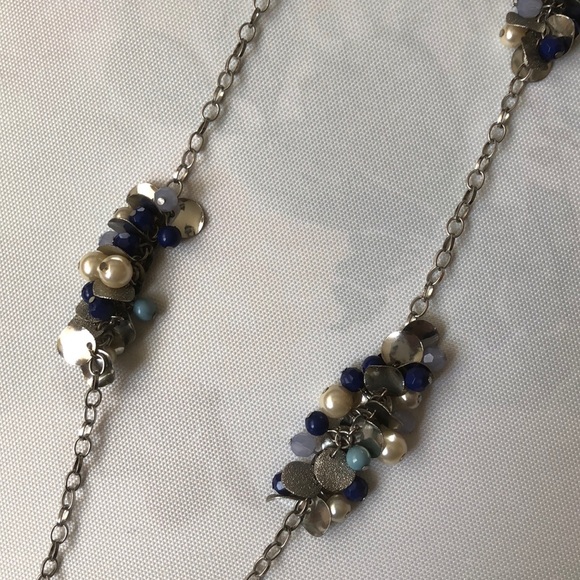 Loft blue and silver beaded necklace. - Picture 2 of 4